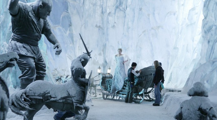 LION, WITCH & the WARDROBE Film  lww019