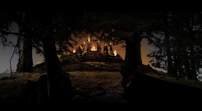 LION, WITCH & the WARDROBE Film  lww056